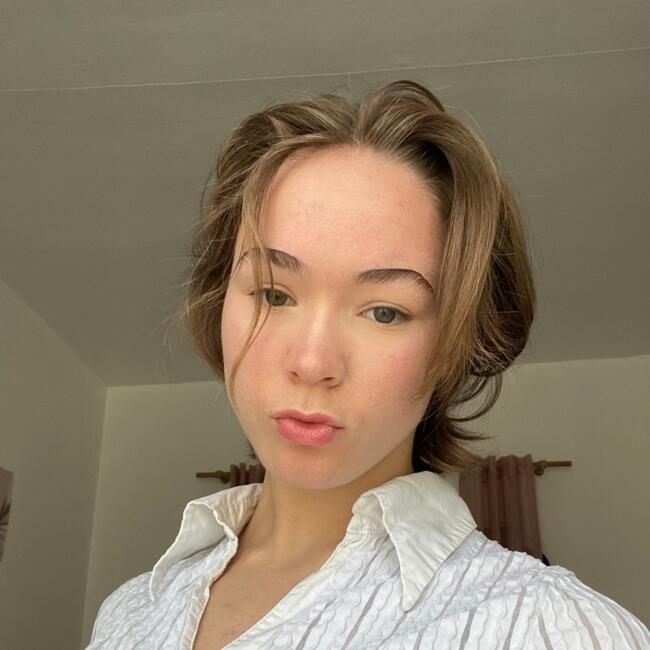 Babysitter in Dolus-d'Oléron: Victoria