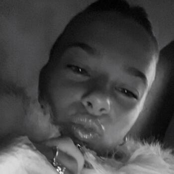 Babysitter in Mantry: Lana