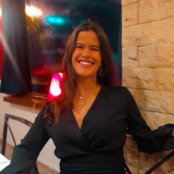 Baby-sitter in Cascais: Tânia
