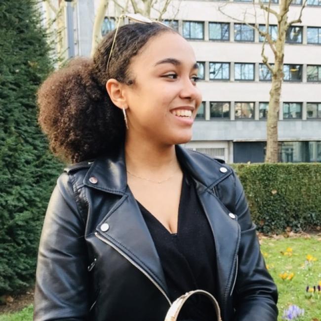 Babysitter in Lille: Elyse