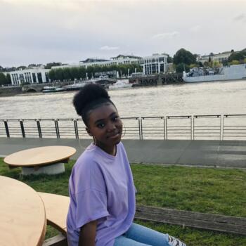 Babysitter in Nantes: Shaïny