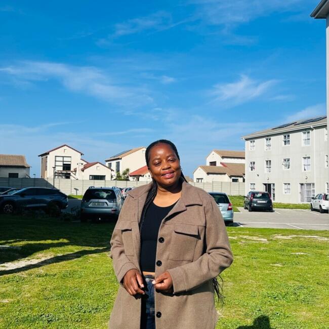 Babysitter in Cape Town: Buhle