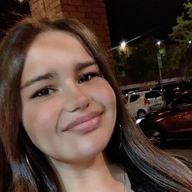 Niñera en Canelones: Ariana