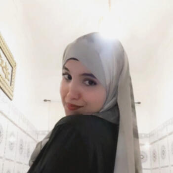 جليسة أطفال الدار البيضاء: Hiba