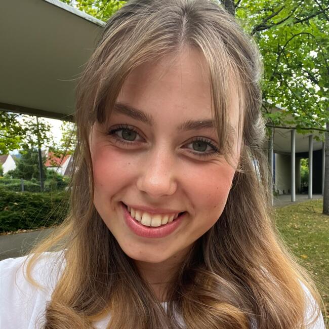 Babysitter in Strasbourg: Charlotte