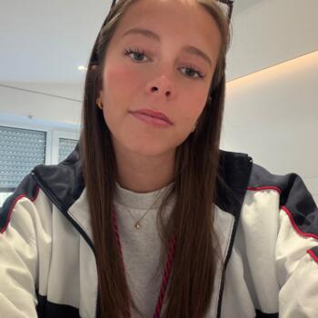 Babysitter Buggenhout: Youna