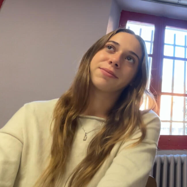 Babysitter in Aix-en-Provence: Ella