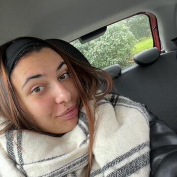 Babysitter in Six-Fours-les-Plages: Jade