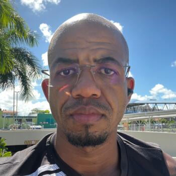 Emprego de babá em Salvador: emprego de babá Vanderlei cruz