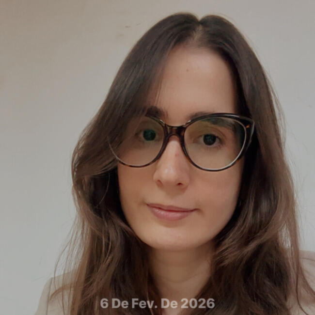 Emprego de babá em Lauro de Freitas: Sara