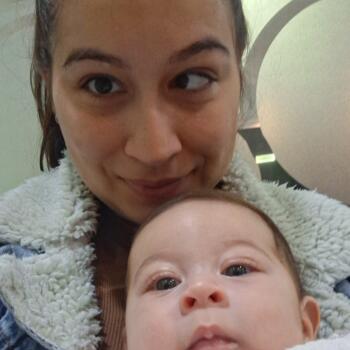 Emprego de babá em Araranguá: emprego de babá Daiane