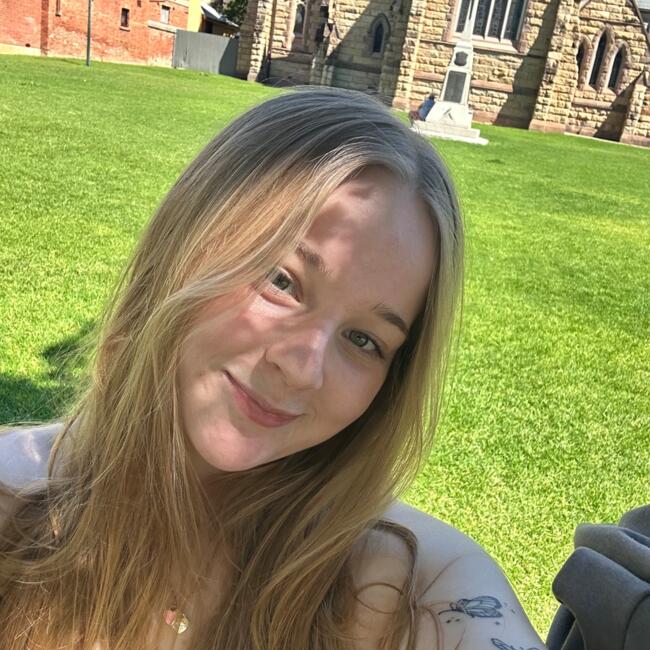 Babysitter in Shepparton: Malika