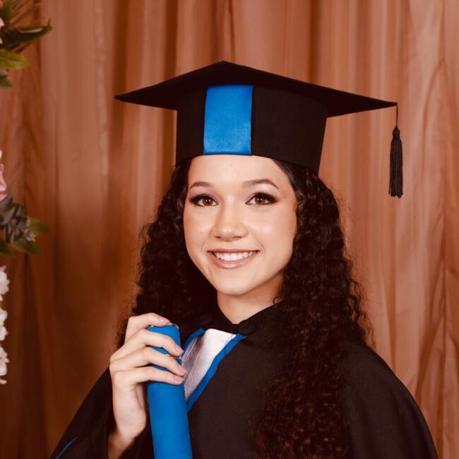 Babá em Curitiba: Melany