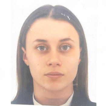 Babysitter in Martigues: Marine