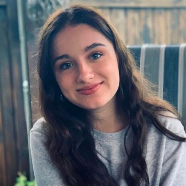 Babysitter in Kiel: Hira