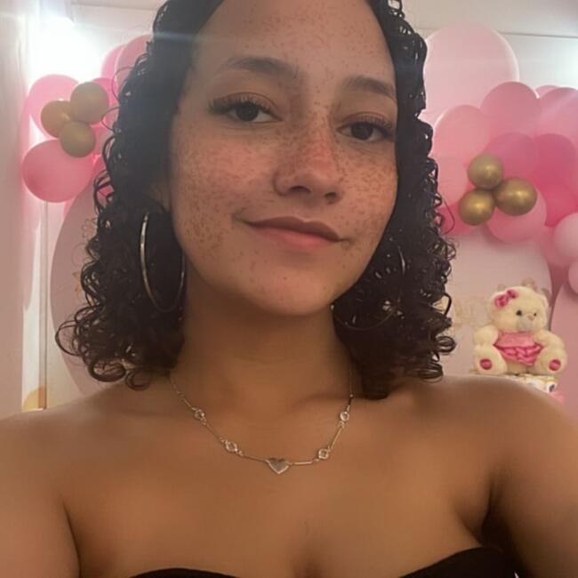 Emprego de babá em Guarulhos: Larissa