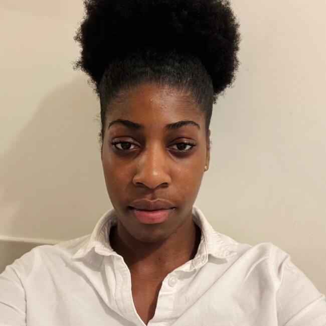 Babysitter in Massy: Perle