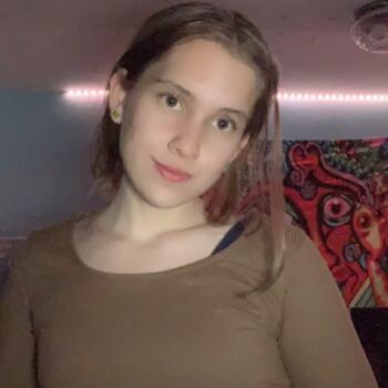 Babysitter in Franklin Lakes: Olivia