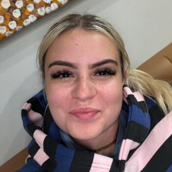 Babysitter in Melbourne: Niamh