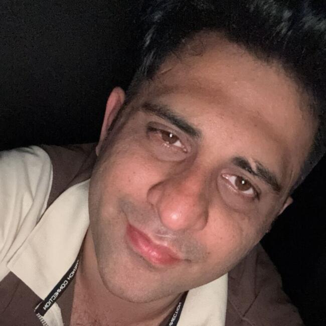 Babysitting job in Zerakpur: Jivesh