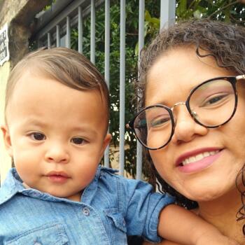 Babá em Brasília: Thayná