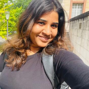 Babysitter Paris: Soumyasree