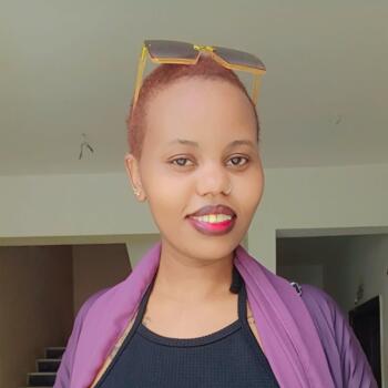 Babysitter Jeddah: Merry