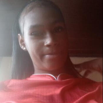 Babysitter στην περιοχή Pacora: Sara