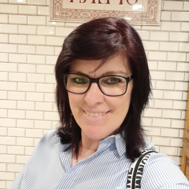 Babysitter in Veresegyház: Ildikó