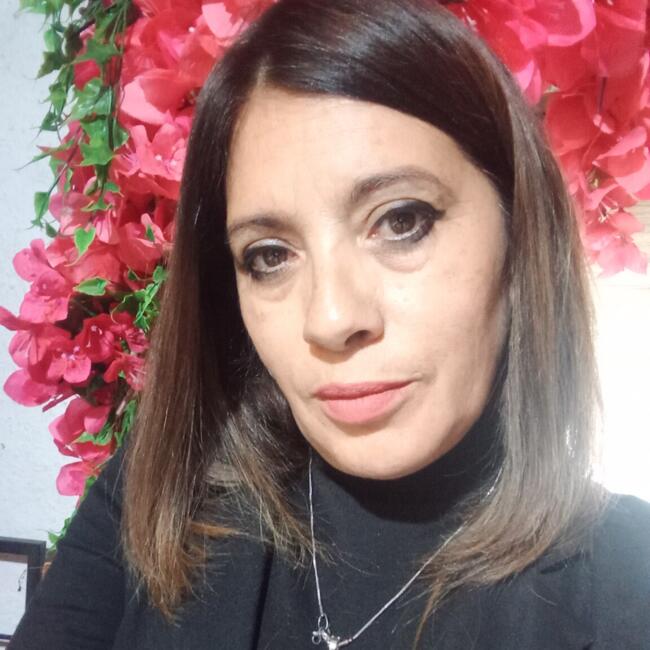 Babysitter in Salinas: Myriam