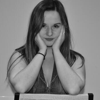 Babysitter in Limoges: Lilou