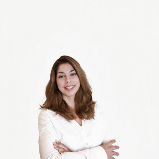 Babysitter in Lisbon: Inês