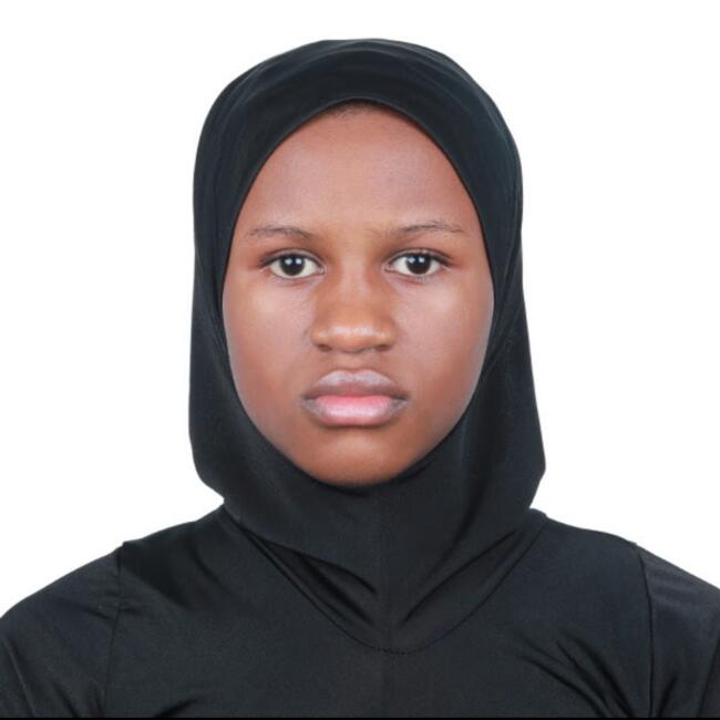 مربية أطفال في Jazīrat Abū Z̧aby: Nambasa