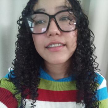 Babysitter Penha: Daniela Hernandez