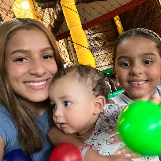 Babysitting job in São Paulo: Danyella