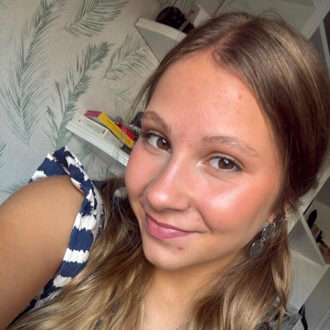 Canguro en Valladolid: Candela