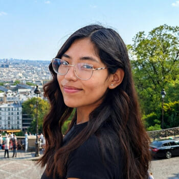 Babysitter in Paris: Yennifer