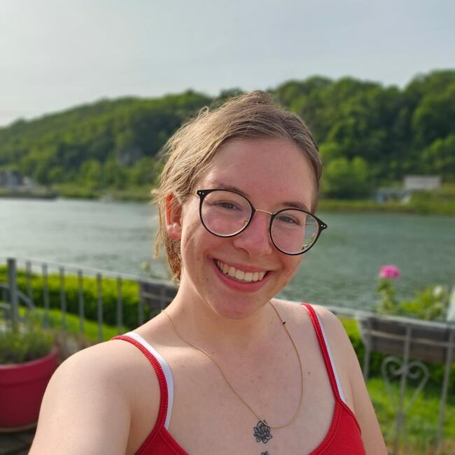 Babysitter in Éghezée: Amélie