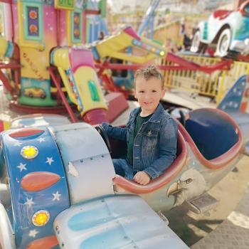 Babysitting job in Castleford: babysitting job Chris