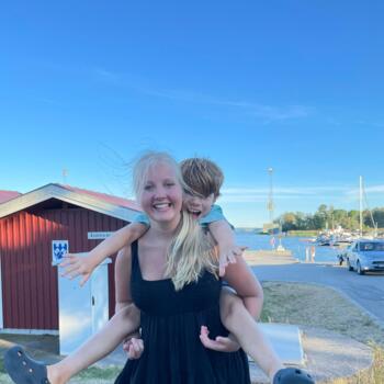 Barnvakt i Stockholm: Estelle