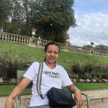 Babysitter in Sartrouville: Eliana maria