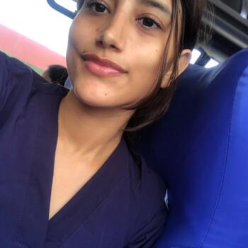Babysitter in Portoviejo: Nicole