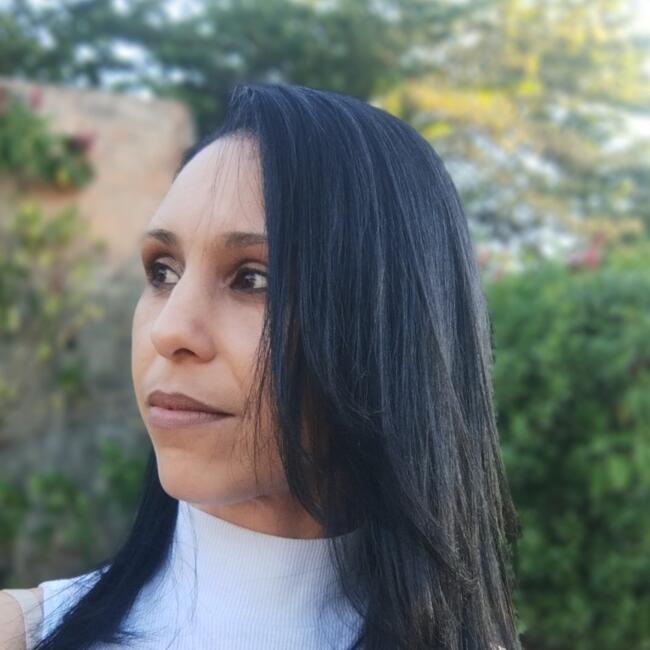 Babysitter in Santa Luzia: Ana Paula