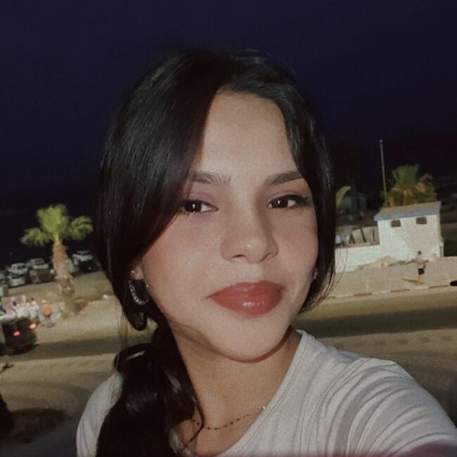 Babysitter a Trieste: Nahed