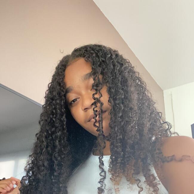 Babysitter in Aubagne: Jade