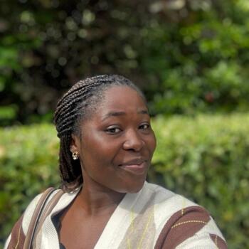 Canguro en Valencia: Esther Ohenewaa