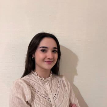 Babysitter in Angers: Helena