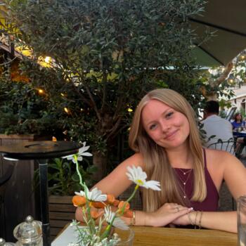 Baby-sitter Villette-d'Anthon: Ludivine