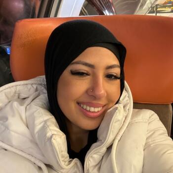 Babysitter in Nice: Imen