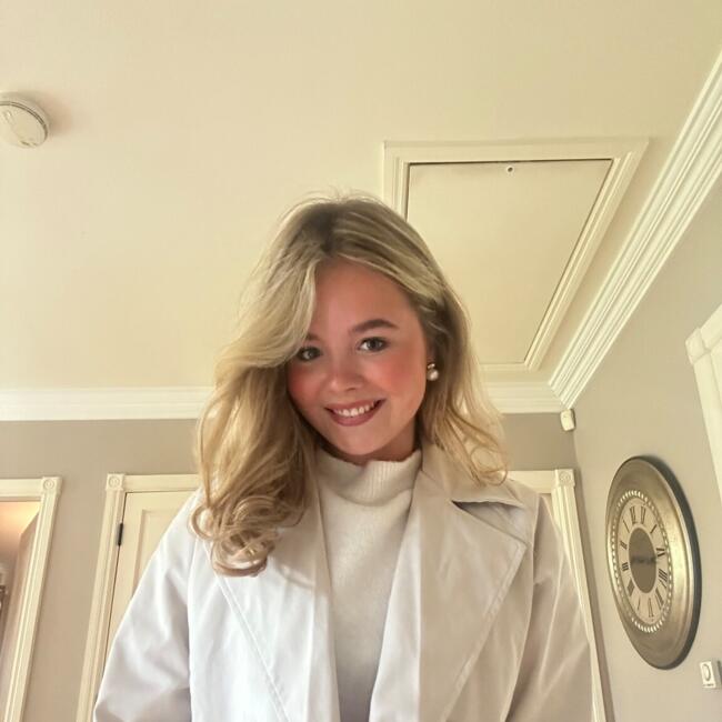 Babysitter in Dublin: Sarah